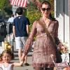 Alyson Hannigan et sa fille sont de sortie à Los Angeles, le 5 janvier 2011.