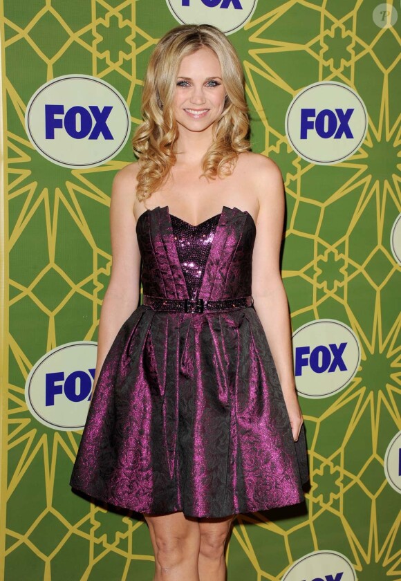 Fiona Gublemann de la sitcom Wilfried à la soirée All-Star d'hiver de la Fox, à Pasadena, le 8 janvier 2012.