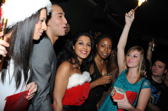 Ayem (Secret Story 5) s'éclate durant la Christmas Party au Six Seven à Paris le 23 décembre 2011