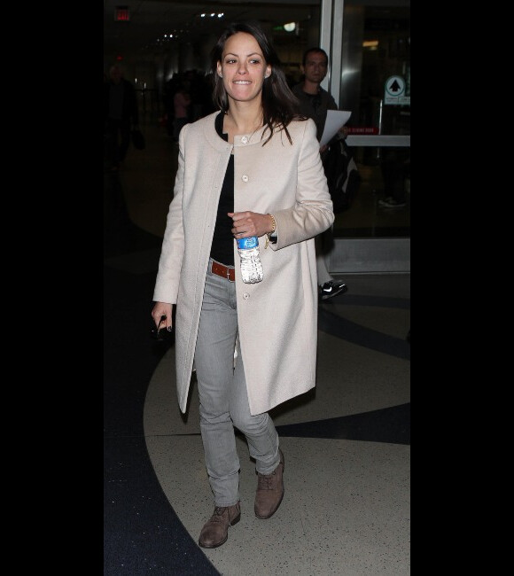 Bérénice Bejo à l'aéroport de Los Angeles le 11 janvier 2012