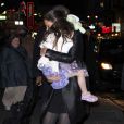 Katie Holmes et sa fille Suri Cruise à New York, le vendredi 13 janvier 2012.
