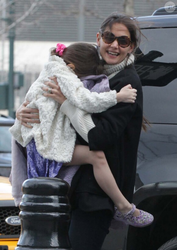 Katie Holmes et sa fille Suri Cruise, un après-midi new-yorkais comme les autres, le vendredi 13 janvier 2012.