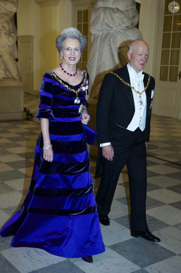 La princesse Benedikte et le prince Richard à Amalienborg pour le dîner de gala du 15 janvier 2012.
La reine Margrethe II de Danemark était honorée dimanche 15 janvier 2012 par un dîner au palais Frederik VIII à Amalienborg, en point d'orgue des célébrations de son jubilé de rubis, marquant 40 ans de règne.