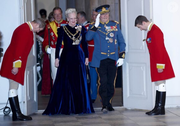 La reine Margrethe II de Danemark était honorée dimanche 15 janvier 2012 par un dîner au palais Frederik VIII à Amalienborg, en point d'orgue des célébrations de son jubilé de rubis, marquant 40 ans de règne.