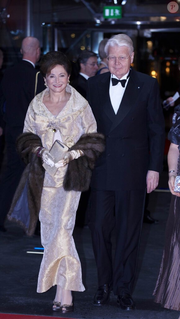 Le président islandais Olafu Ragnar Grimsson et sa femme Dorrit.
Dîner de gala à la salle de concert de Copenhague dans le cadre du jubilé des 40 ans de règne de la reine Margrethe II, samedi 14 janvier 2012. 1500 convives de marque étaient invités.