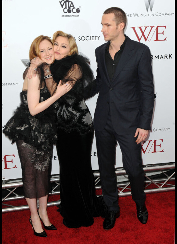 Andrea Riseborough, Madonna et James D'Arcy, à l'avant-première de W.E. à New York, le 23 janvier 2012.