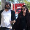 Jennifer Garner et Ben Affleck, très barbu, se baladent avec leur chien à Brentwood, le 25 janvier 2012