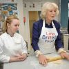 Camilla Parker Bowles donnait le coup d'envoi, mercredi 25 janvier, de la compétition scolaire nationale Cook for the Queen en vue du jubilé de diamant de la reine Elizabeth II. Verdict sur les tables du banquet à Buckingham en juin 2012.