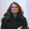 L'actrice Elizabeth Hurley sur le tournage de Gossip Girl, le 31 janvier 2012