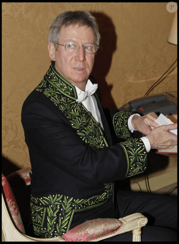 Le cinéaste et producteur Régis Wargnier, 63 ans, a été installé mercredi 1er février 2012 à l'Académie des Beaux-Arts.