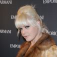 La superbe Micky Green assistait à l'ouverture de la nouvelle boutique Emporio Armani à Paris, le 2 février 2012.