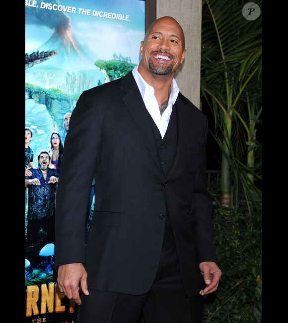 Dwayne Johnson lors de l'avant-première du film Voyage au centre de la Terre  2 à Los Angeles le 2 février 2012