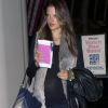 Alessandra Ambrosio bien enceinte à son arrivée à l'aéroport de Los Angeles le 7 février 2012