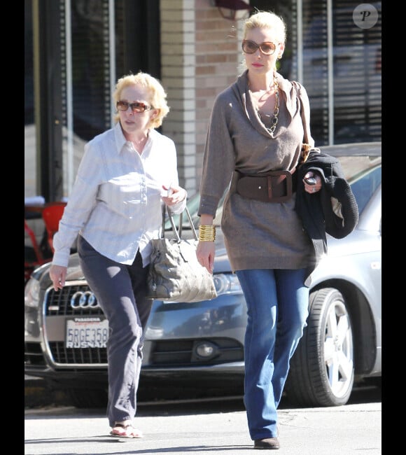 Katherine Heigl et sa maman Nancy en novembre 2010 à Los Angeles