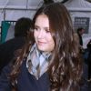 L'actrice Nina Dobrev quitte le défilé Hervé Léger by Max Azria à New York, le 11 février 2012.