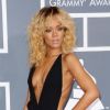 Rihanna : une vraie bombe lorsqu'elle arrive à la 54e cérémonie des Grammy Awards au Staples Center de Los Angeles le 12 février 2012 