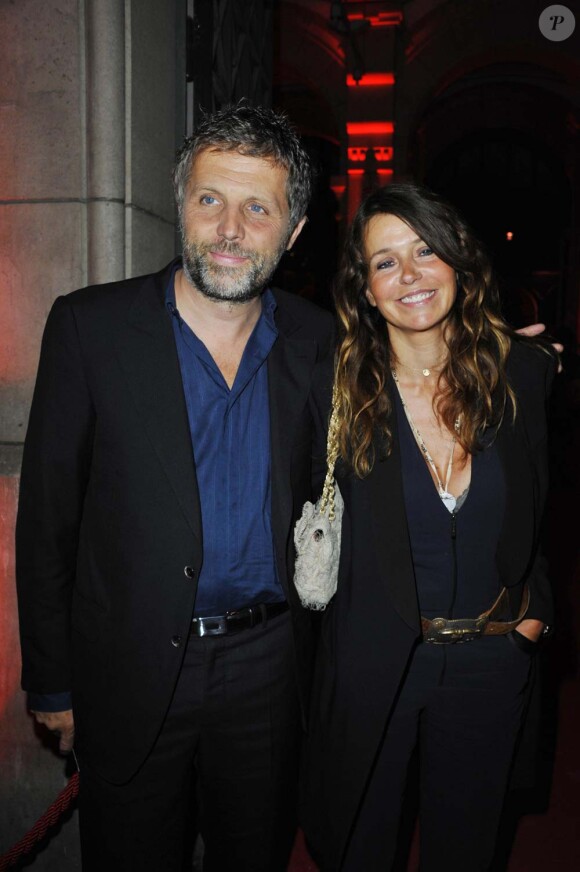 Stéphane Guillon et son épouse Muriel Cousin, à Paris, le 29 août 2011.
