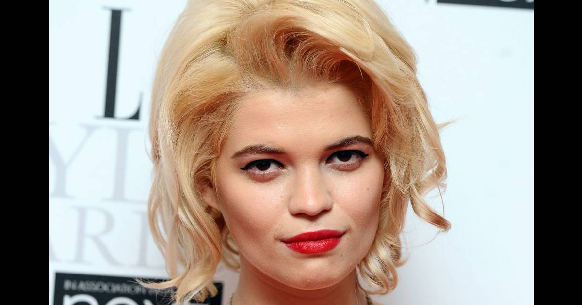 Pixie Geldof nous la joue pinup des années 50 lors