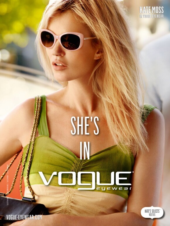 Kate Moss passera l'été en Vogue Eyewear. La Brindille est le visage de la marque pour la saison printemps-été 2012.