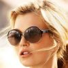 Kate Moss rempile avec Vogue Eyewear et signe la campagne printemps-été 2012 de la marque italienne.