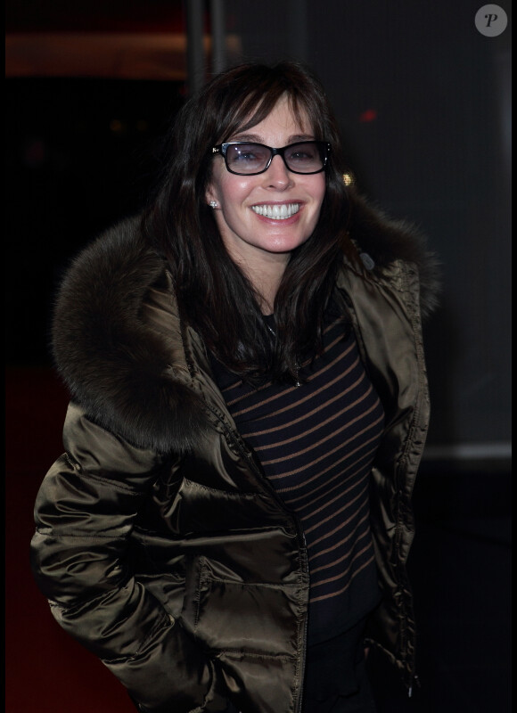 Anne Parillaud le 16 février 2012 lors de l'avant-première du film Au pays du sang et du miel à Paris