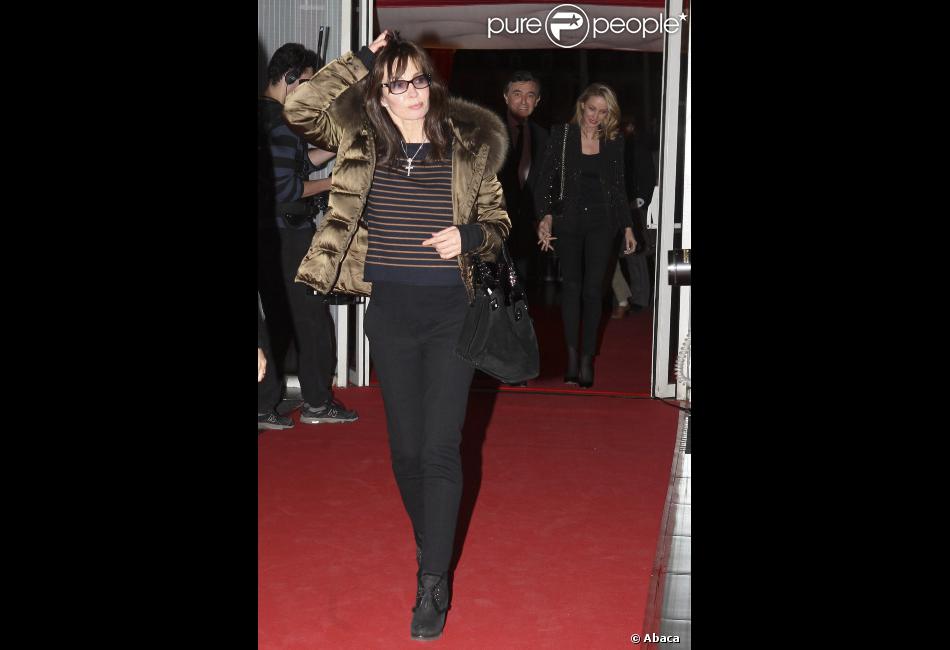 Anne Parillaud le 16 février lors de l'avant-première Au pays du sang et du miel à Paris ...