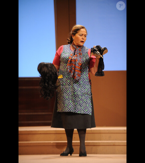 Gladys Cohen lors de la présentation de la pièce, Piège à Matignon, au théâtre du Gymnase, le 16 février 2012