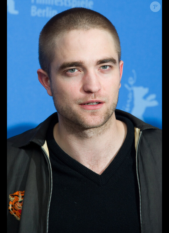Robert Pattinson lors du photocall de Bel Ami à Berlin, dans le cadre du 62e Festival international du film de Berlin, le vendredi 17 février 2012.