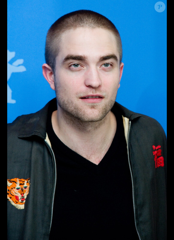 Robert Pattinson lors du photocall de Bel Ami à Berlin, dans le cadre du 62e Festival international du film de Berlin, le vendredi 17 février 2012.