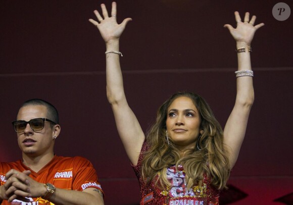 Jennifer Lopez et son amoureux Casper Smart profitent du Carnaval de Rio au Brésil. Le 19 février 2012