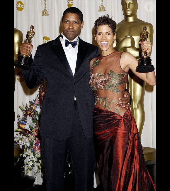 Halle Berry et Denzel Washington, en février 2002.