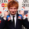 Ed Sheeran a reçu deux trophées aux Brit Awards. 21 février 2012