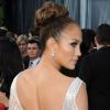 Jennifer Lopez parfaitement moulée dans une robe Zuhair Murad, n'a pas émoustillé l'audience lors de la 84ème cérémonie des Oscars, le 26 février 2012.