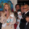 Céline Dion et son époux René Angelil, leurs jumeaux, Eddy et Nelson, et l'aîné René-Charles à Las Vegas, le 16 février 2012.