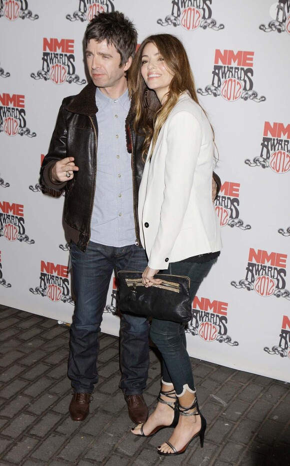 Noel Gallagher et Sara MacDonald aux NME Awards, à Londres, le 29 février 2012.