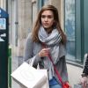 Jessica Alba a fait quelques achats dans une boutique Bonpoint à Paris, le 2 mars 2012.
