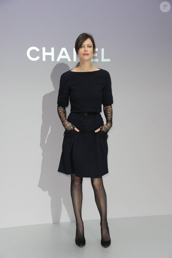 Anna Mouglalis au défilé Chanel le 6 mars 2012