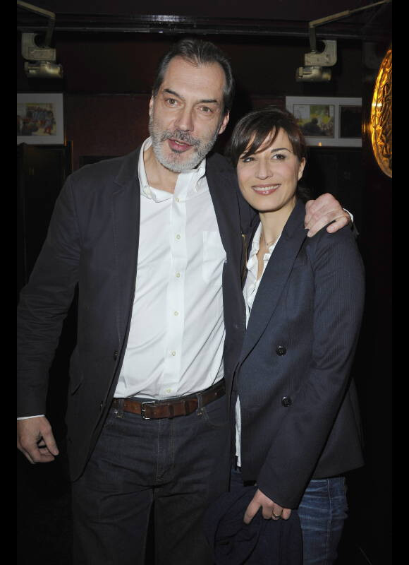 Samuel Labarthe et sa femme Anne Médigue lors de la générale de la pièce Harold et Maude au Théâtre Antoine dans le Xe arrondissement de Paris le 5 mars 2012