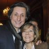 Patrick de Carolis et sa femme Carol-Anne lors de la générale de la pièce Harold et Maude au Théâtre Antoine dans le Xe arrondissement de Paris le 5 mars 2012