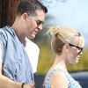 Reese Witherspoon : Son mari Jim Toth prend soin d'elle et de ses enfants de Reese Ava et Deacon sortent d'une église de Santa Monica à Los Angeles le 4 mars 2012
