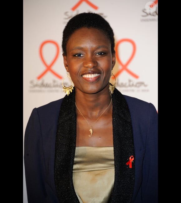 Rokhaya Diallo lors du lancement de l'édition du Sidaction 2012 sur toutes les chaînes  et radios françaises le 12 mars 2012 au musée du Quai Branly à Paris
