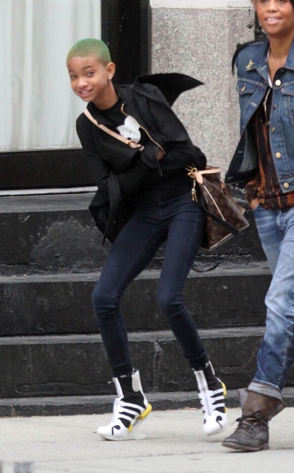 Willow Smith sort de chez Jay-Z et Beyoncé le 15 mars 2012