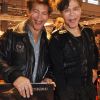 Igor et Grichka Bogdanoff signent quelques exemplaires de leur livre au Salon du Livre de Paris, le samedi 17 mars 2012.