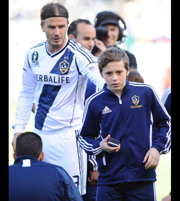 David Beckham et son fils Brooklyn le 18 mars 2012 au Home Depot Center de Carson City près de Los Angeles