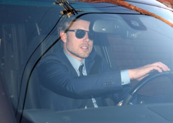 Le fiancé de Jessica Simpson et donc futur papa, Eric Johnson, arrive à la baby-shower. Los Angeles, le 18 mars 2012.