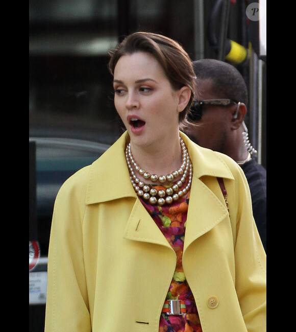 Leighton Meester sur le tournage de Gossip Girl, le 20 mars 2012 à New York