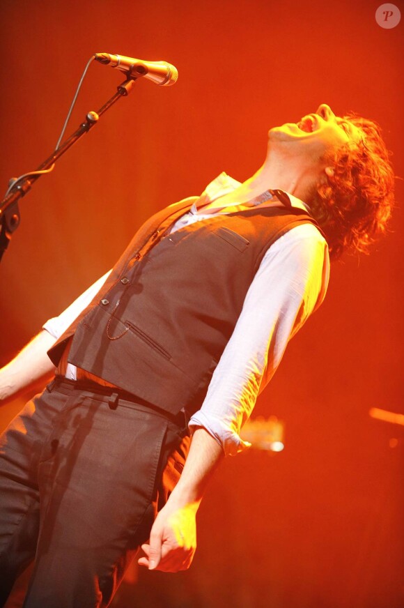 Philippe Uminski en concert au Café de la Danse, à Paris, le 24 mars 2012, pour présenter son nouvel album, Mon Premier Amour.