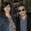 Philippe Manoeuvre et sa bien-aimée lors de l'avant-première de Sur la piste du Marsupilami à Paris le 26 mars 2012