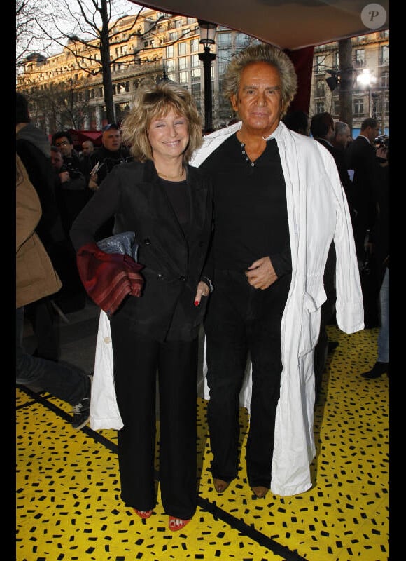 Danièle Thompson et son compagnon Albert Koski lors de l'avant-première de Sur la piste du Marsupilami à Paris le 26 mars 2012