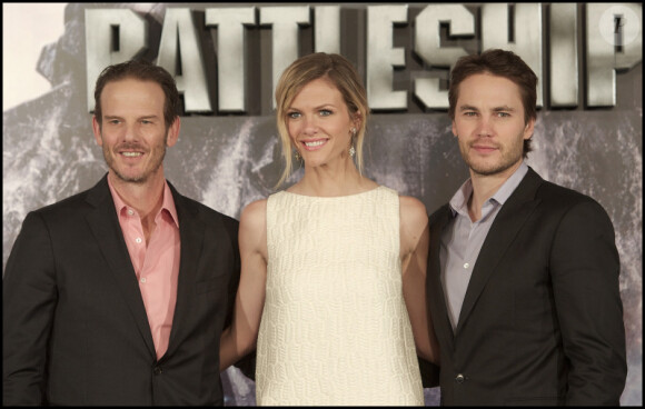 Peter Berg, Brooklyn Decker et Taylor Kitsch lors du photocall du film Battleship à Madrid le 29 mars 2012